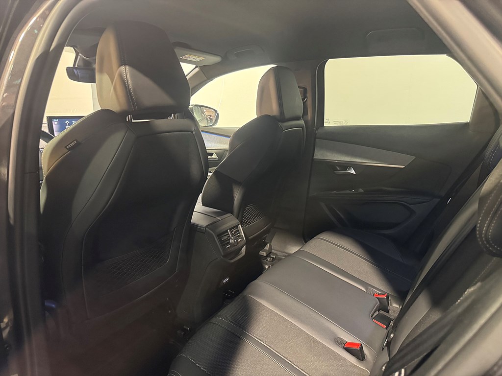 Bild på GT BLACK PACK 1.2 PT 130hk Aut - PEUGEOT APPROVED
