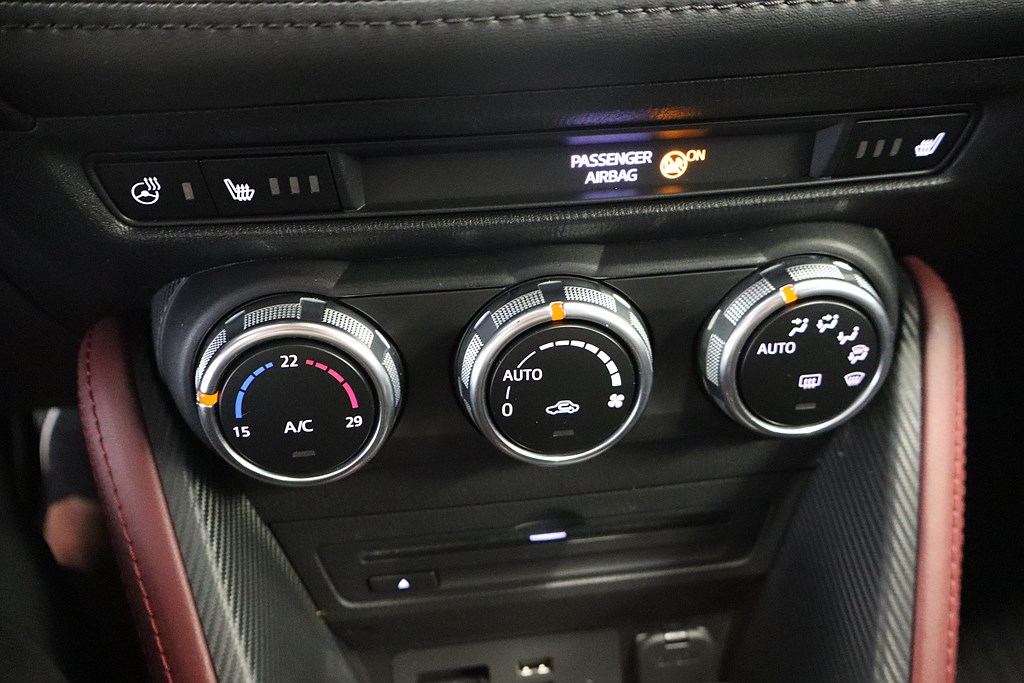 Bild på Optimum 2.0 SKYACTIV-G 120hk Aut - BOSE, B-KAMERA, NAV