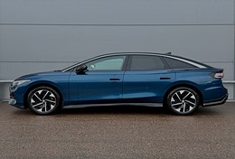 Volkswagen ID.7 Pro Edition / Drag / Head up / Massage - Leasbar