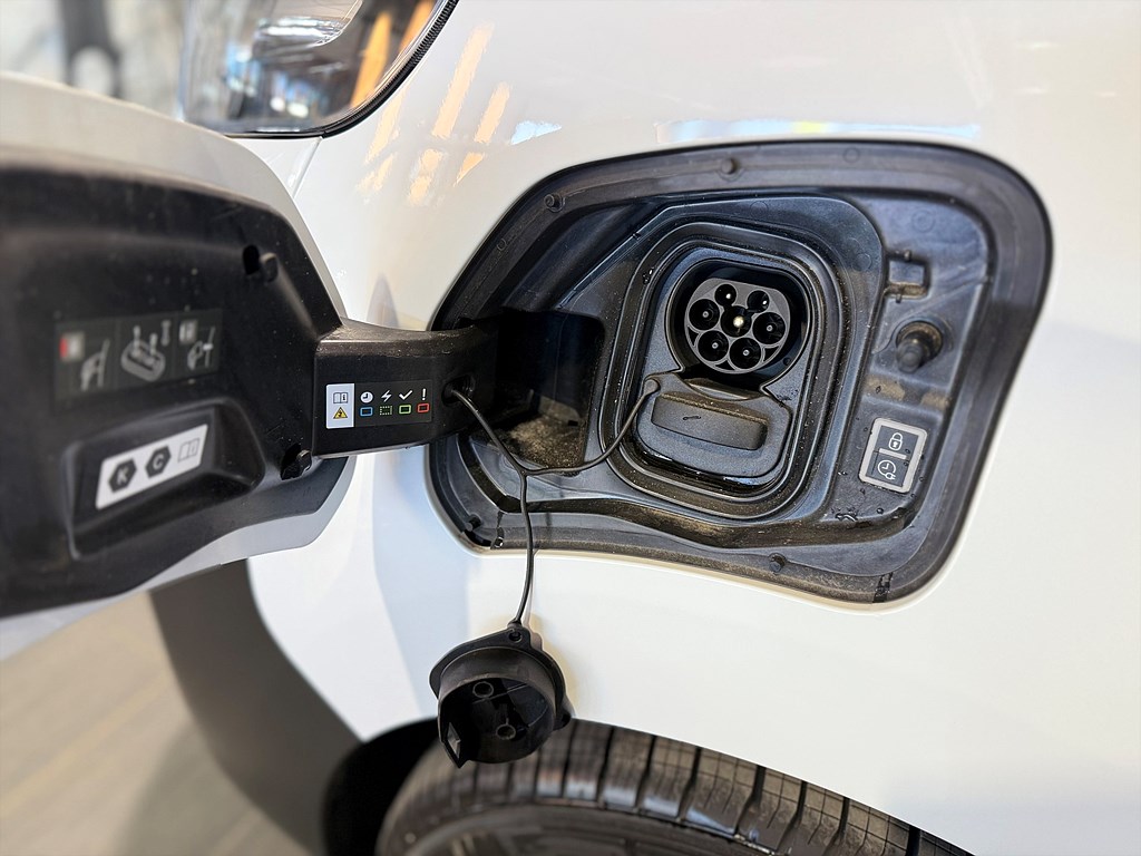 Bild på Business 75 kWh Aut L3 - OMGÅENDE LEVERANS!