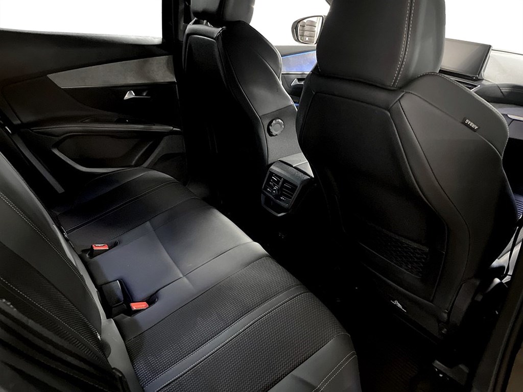 Bild på GT Black Pack 1.2 PT 130hk Aut - B-KAMERA, CARPLAY
