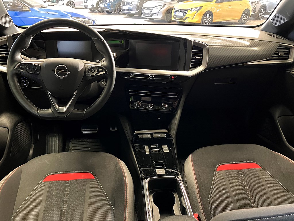 Bild på GSLine 1.2 PT 130hk Aut - B-KAMERA, CARPLAY