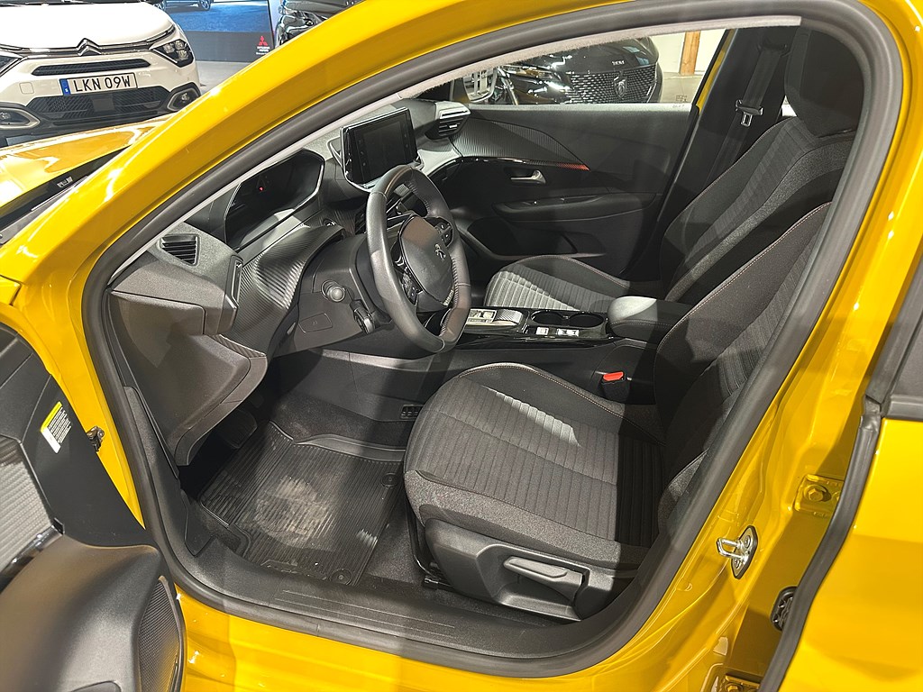 Bild på Active Pack 50kWh 136hk Aut - PDC, CARPLAY