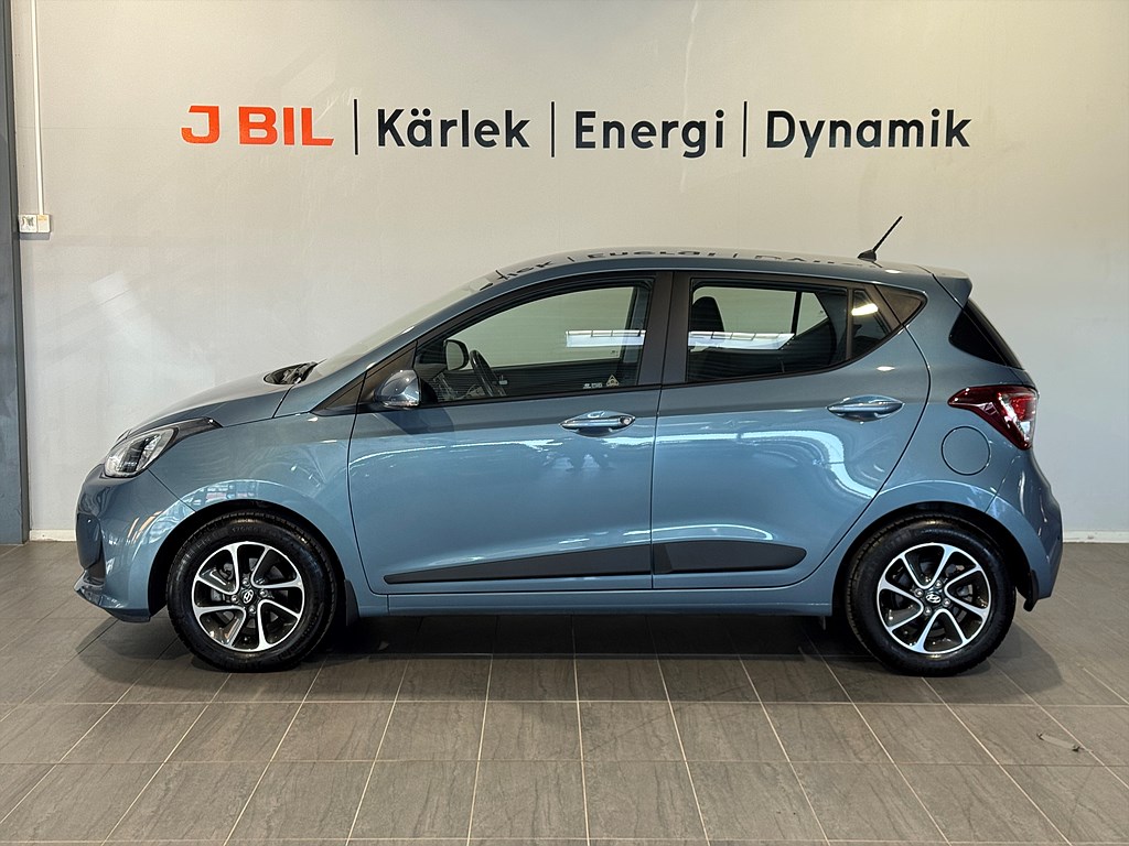 Bild på Premium 1.0 Blue 67hk Aut - RATTVÄRME, P-SENSORER BAK