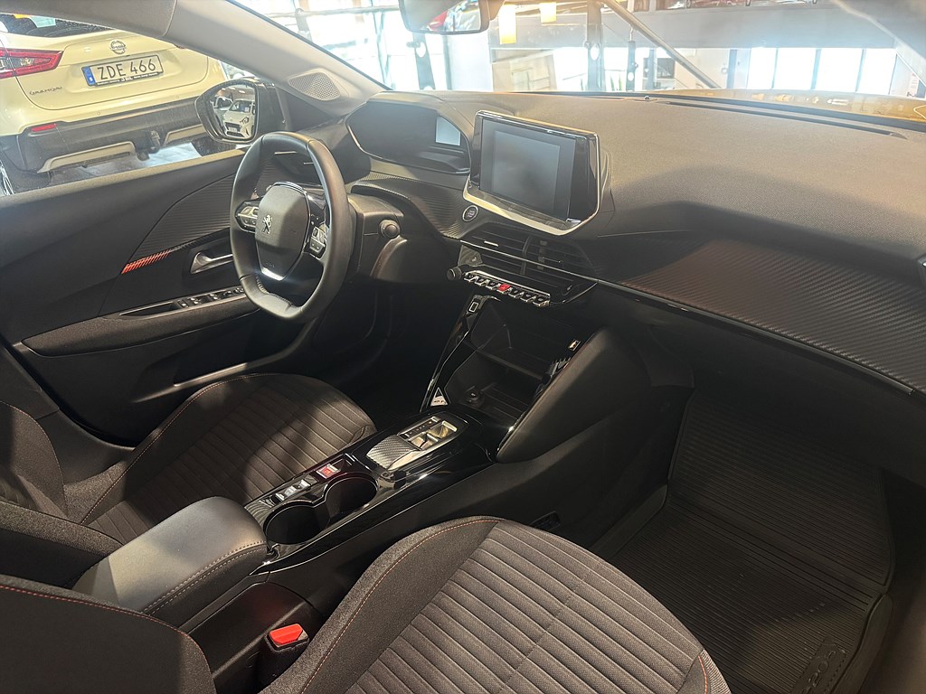 Bild på Active Pack 50kWh 136hk Aut - CARPLAY