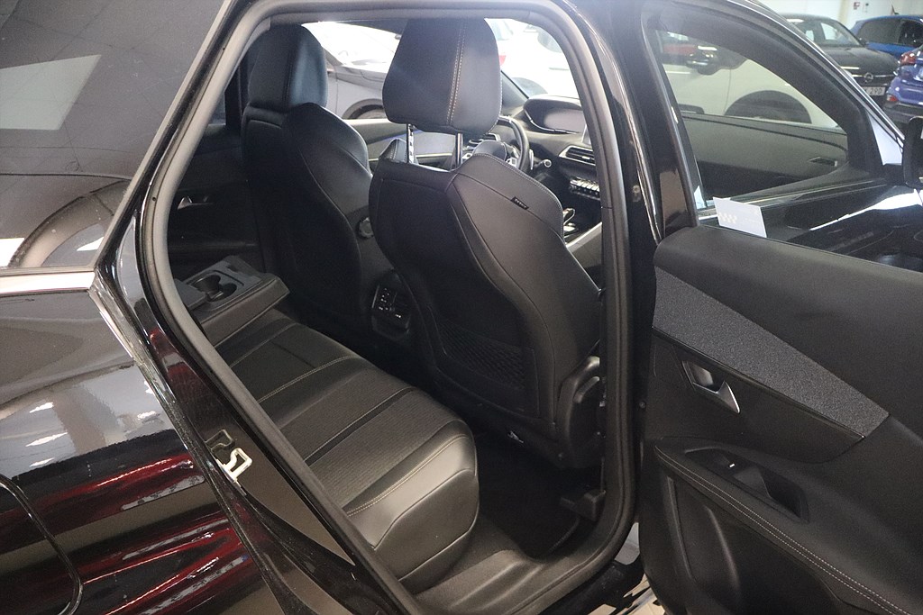 Bild på GT-Line Hybrid4 300hk Aut AWD - DRAG, EN ÄGARE, NAV
