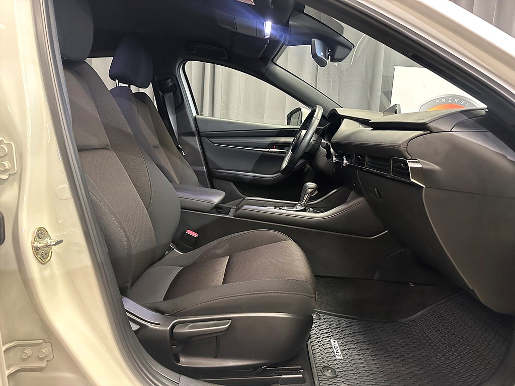 Bild på Hatchback Sky 2.0 150hk Aut - B-KAMERA, CARPLAY