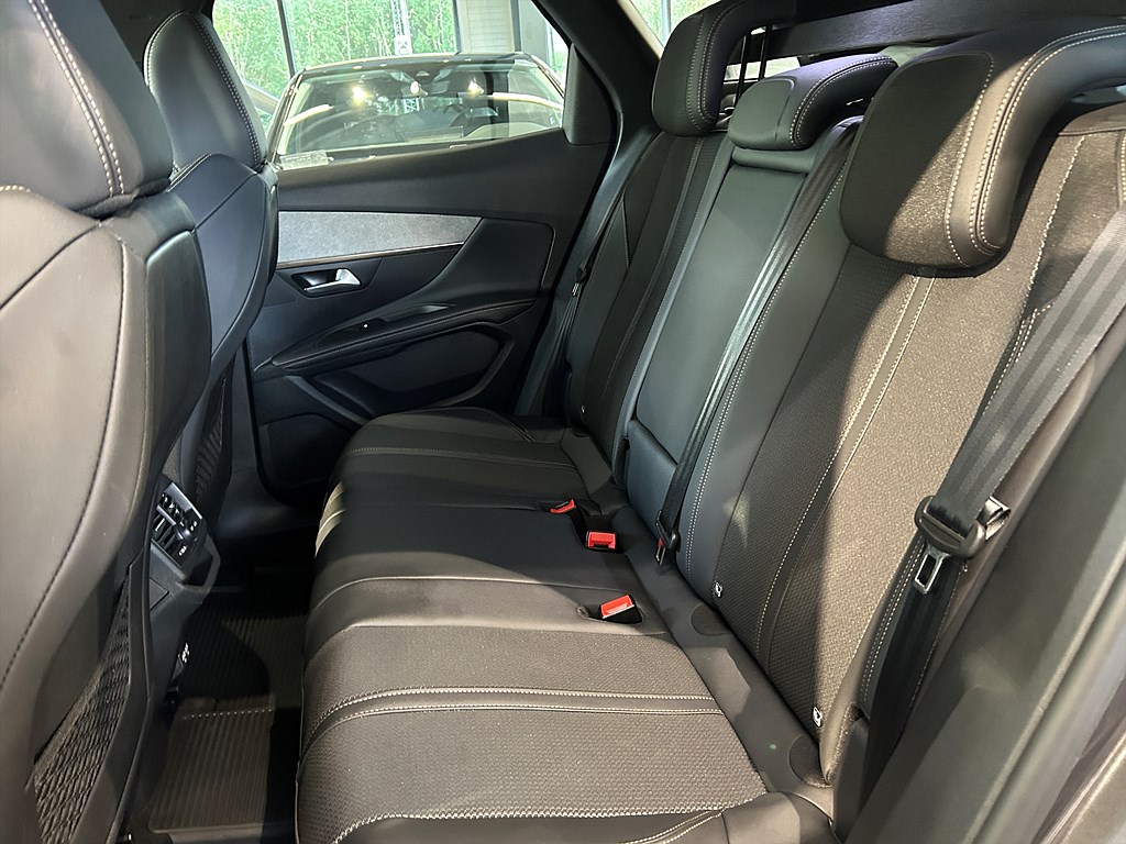 Bild på GT 1.2 PT 130hk Aut - B-KAMERA, CARPLAY