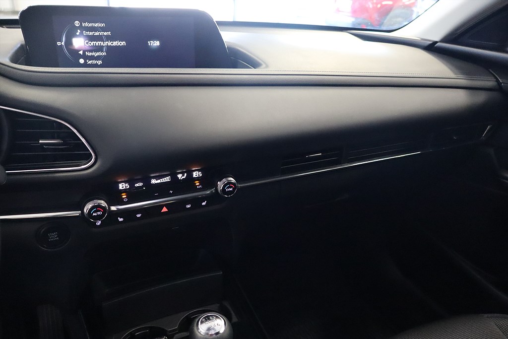 Bild på Sky 2.0 SKYACTIV-X M Hybrid 150hk - B-KAMERA, NAV