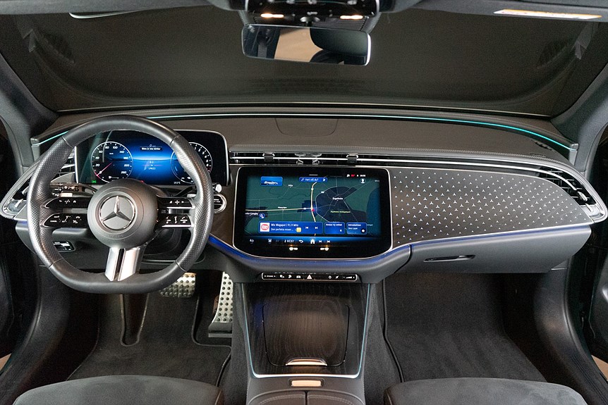 Mercedes-Benz E 300 e AMG Premium 313hk