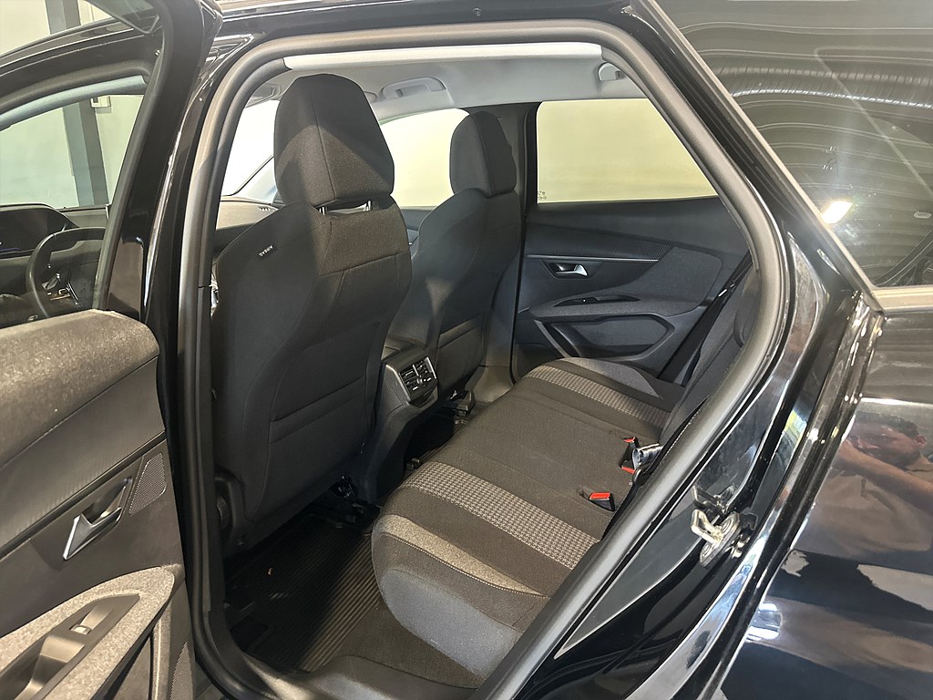 Bild på Active 1.2 PT 130hk Aut - B-KAMERA, CARPLAY