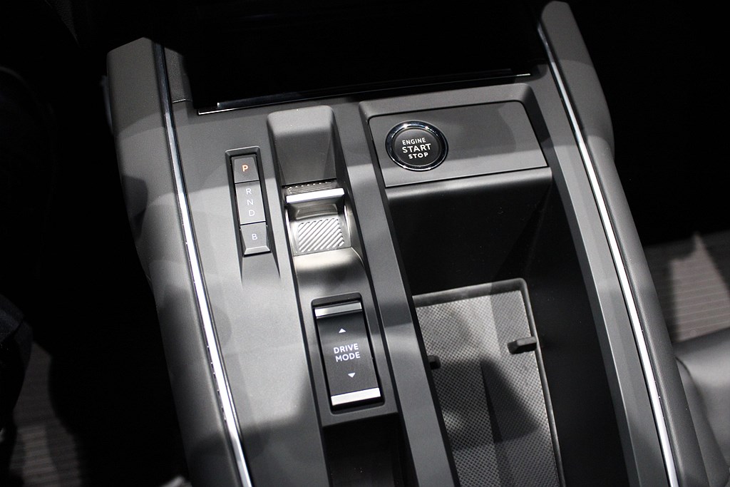 Bild på Shine exclusive PHEV 225hk Aut - PANO, 360-KAMERA