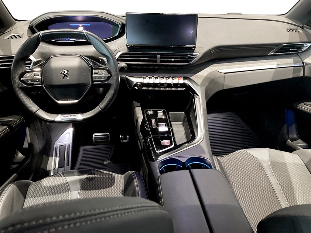 Bild på GT Black Pack 1.2 PT 130hk Aut - 7-SITS,B-KAMERA,EN ÄGARE