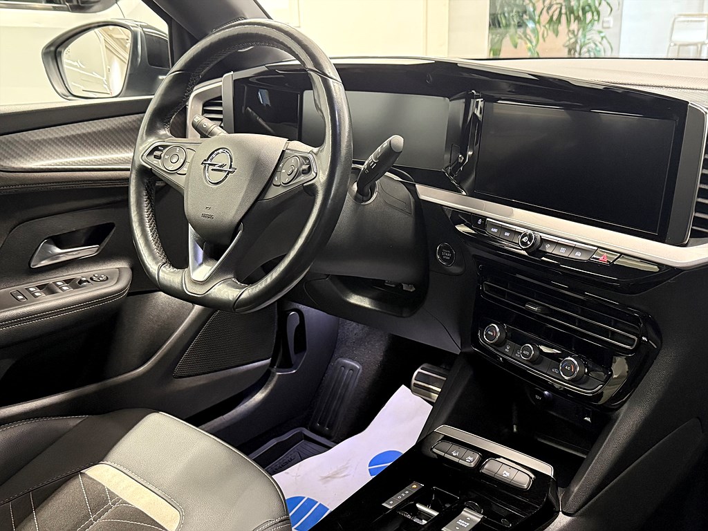 Bild på Ultimate 50kWh 136hk Aut - B-KAMERA, NAV, CARPLAY