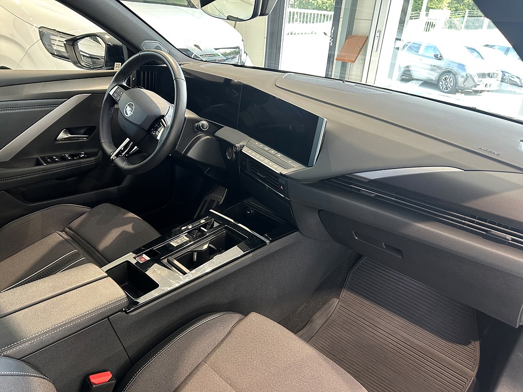 Bild på ST GS 1.2 PT 130hk Aut - 360-KAMERA, CARPLAY