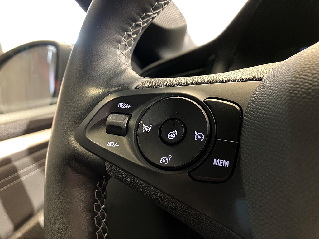 Bild på GSI 50kWh 136hk Aut - B-KAMERA, CARPLAY, NAV