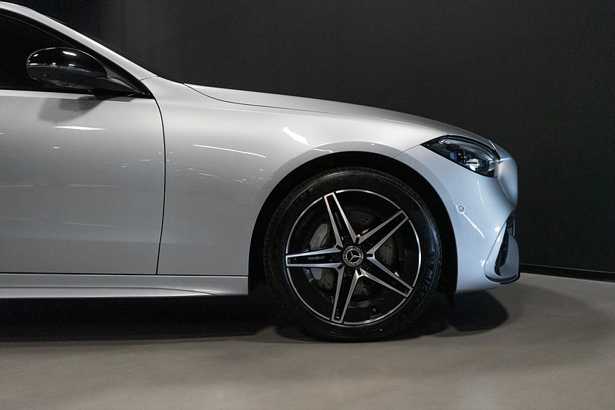 Mercedes-Benz C 300 e Sedan AMG Premium Night 313hk