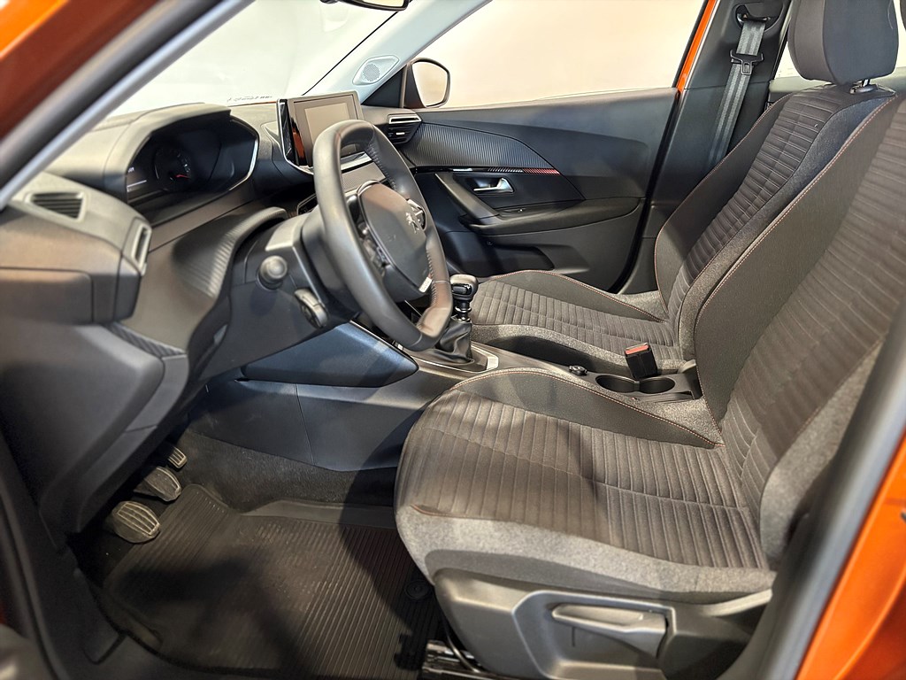 Bild på Active Pack 1.2 PT 100hk - CARPLAY, BACKSENSORER