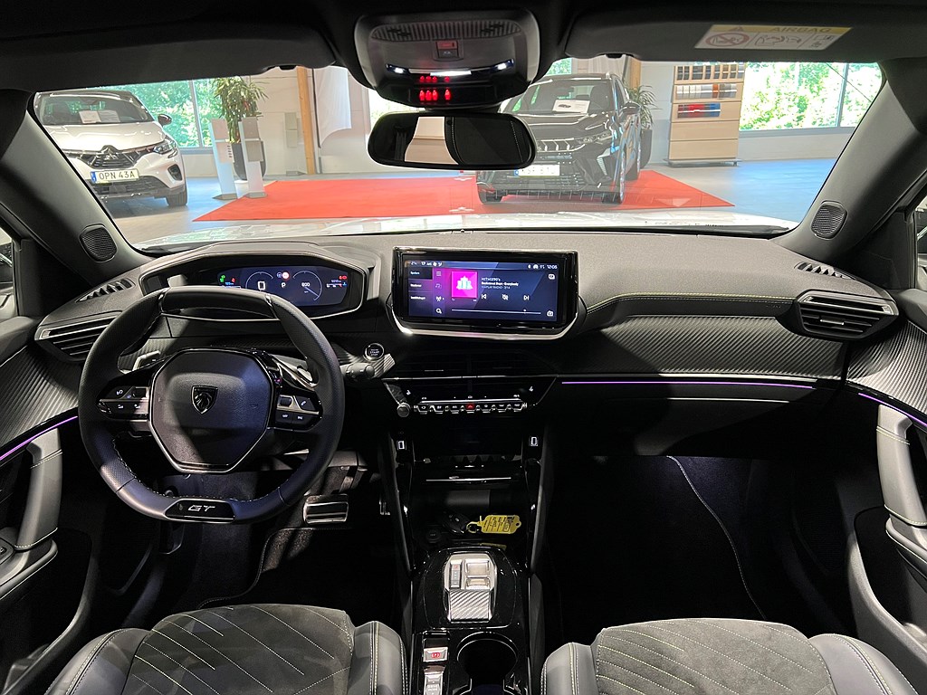 Bild på GT 1.2 PT 130hk Aut - NAV,CARPLAY,B-KAMERA