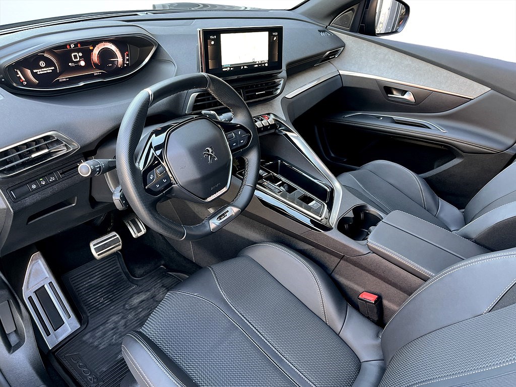 Bild på GT 1.2 PT 130hk Aut - B-KAMERA, CARPLAY