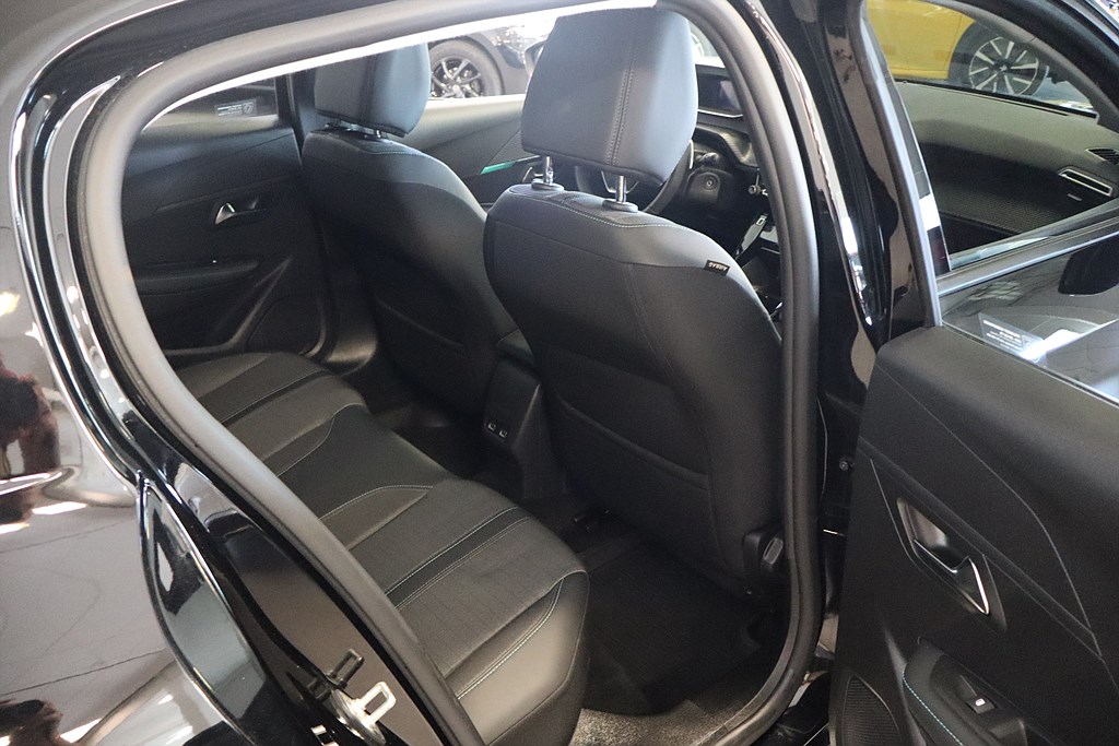 Bild på Allure Pack 1.2 PT 100hk Aut - B-KAMERA, CARPLAY
