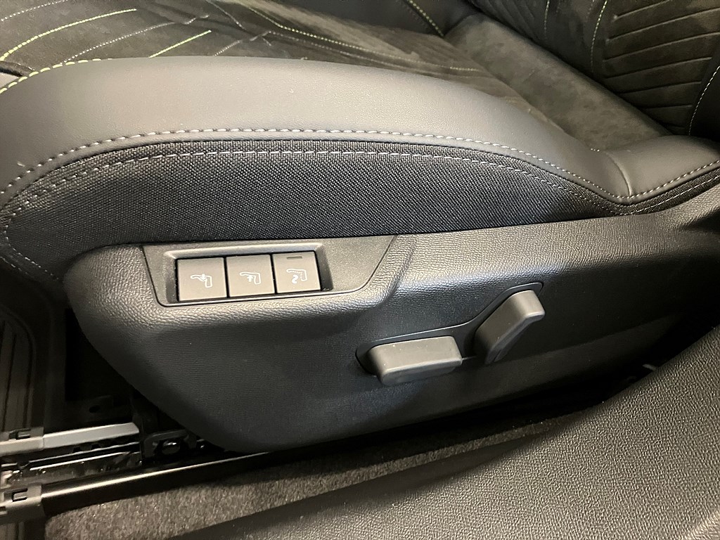 Bild på GT 1.2 PT 130hk Aut - 360-KAMERA, CARPLAY, NAV