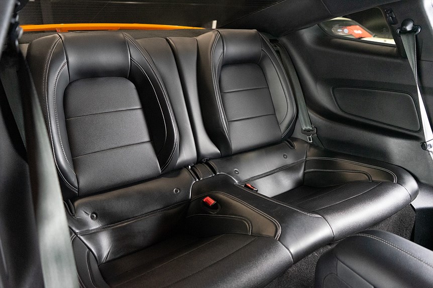 Ford Mustang Fastback GT 5.0 V8 450hk