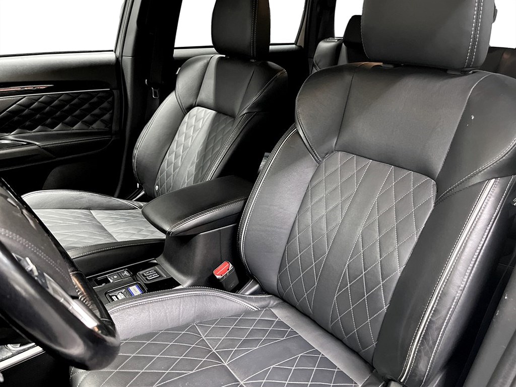 Bild på Business PHEV 224hk Aut 4WD - DRAG,B-KAMERA,ELSTOL