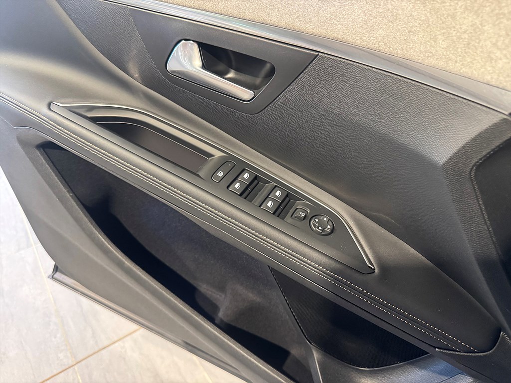 Bild på GT 1.2 PT 130hk Aut - 7-SITS, B-KAMERA, CARPLAY