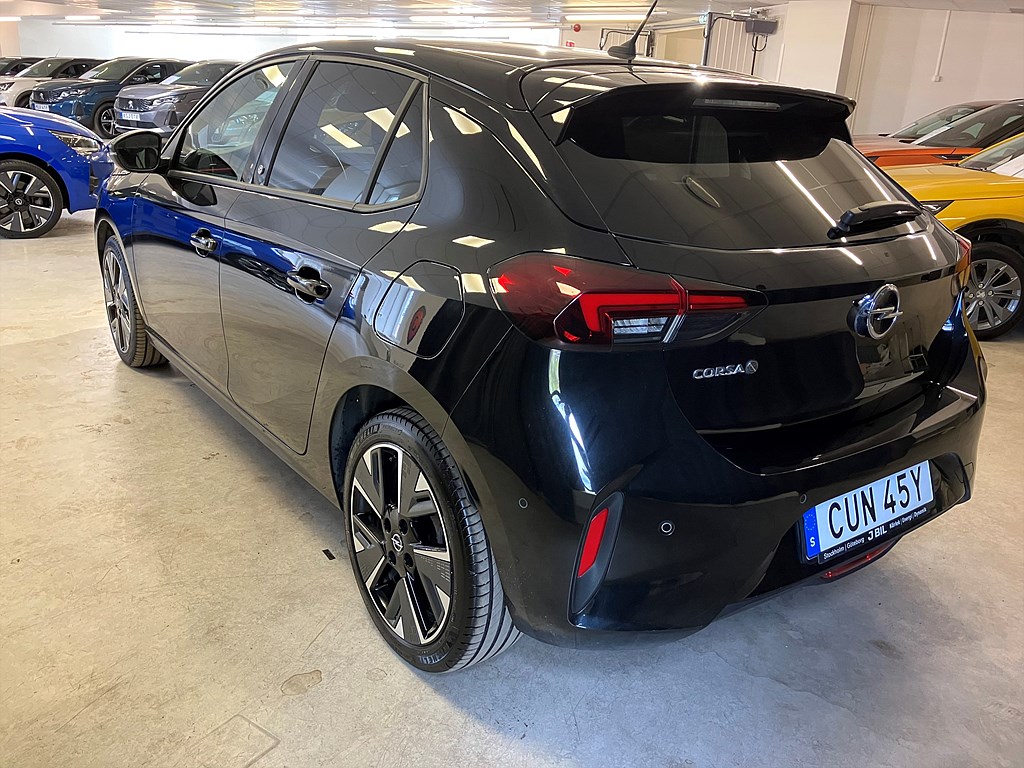 Bild på GSI 50kWh 136hk Aut - B-KAMERA, CARPLAY, NAV