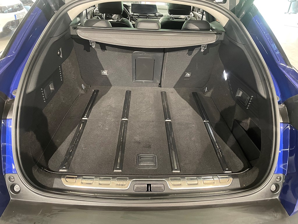 Bild på Shine Exclusive PHEV 225hk Aut - B-KAMERA, CARPLAY