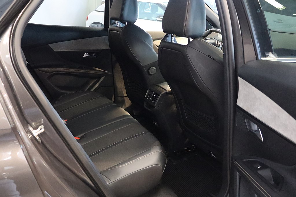 Bild på GT 1.2 PT 130hk Aut - B-KAMERA, CARPLAY