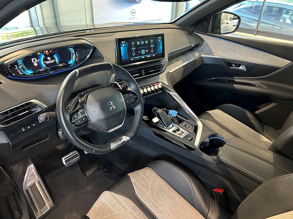 Bild på GT Hybrid4 300hk Aut AWD - B-KAMERA, CARPLAY