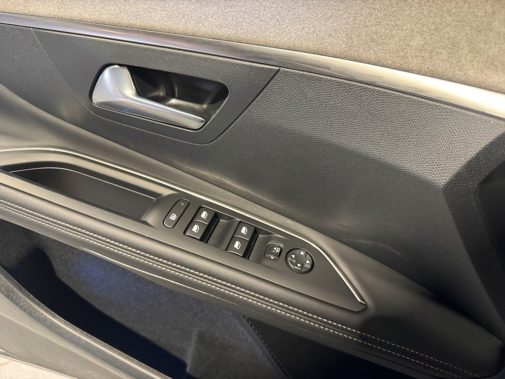 Bild på GT 1.2 PT 130hk Aut - B-KAMERA,CARPLAY,NAVI