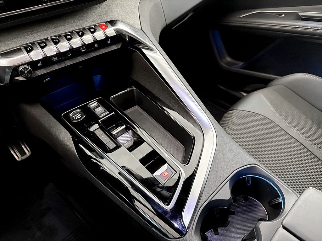 Bild på GT 1.2 PT 130hk Aut - B-KAMERA, CARPLAY