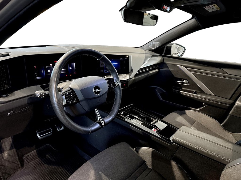 Bild på ST GS 1.2 PT 130hk Aut - B-KAMERA, CARPLAY