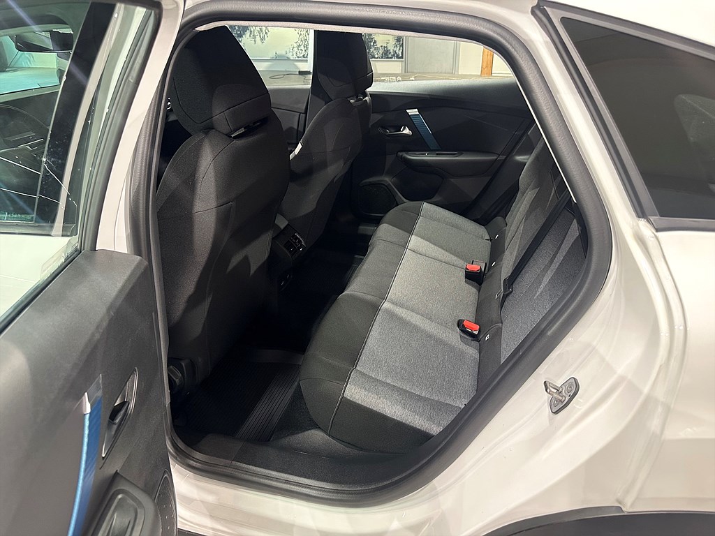 Bild på Feel 50kWh 136hk Aut - CARPLAY, PDC-SENSORER