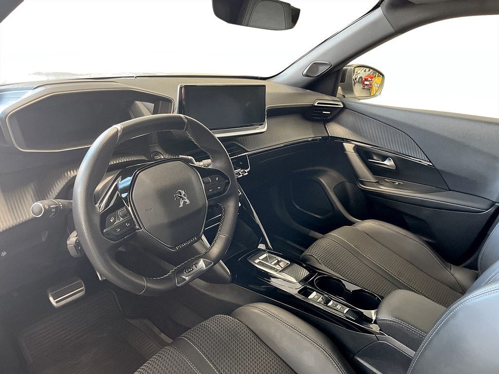 Bild på GT 1.2 PT 130hk Aut - B-KAMERA, CARPLAY
