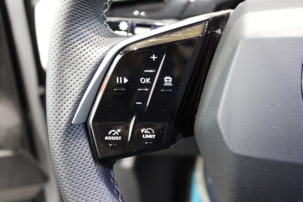 Bild på GT Hybrid 145hk Aut - B-KAMERA,CARPLAY,NAV