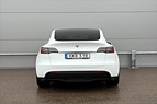 Tesla Model Y Standard Range RWD Dragkrok / Panorama / MOMS