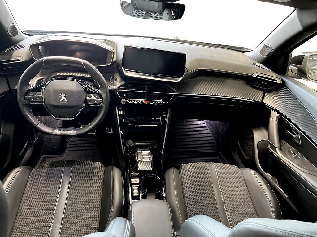 Bild på GT 1.2 PT 130hk Aut - 360-KAMERA, CARPLAY