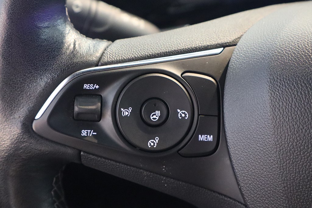Bild på GSLine 50kWh 136hk Aut - B-KAMERA, CARPLAY