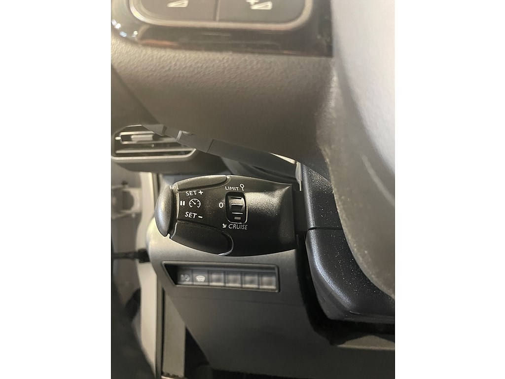Bild på Premium Business 1.5 BHDI 130hk Aut L2 - DRAG, M-VÄRMARE