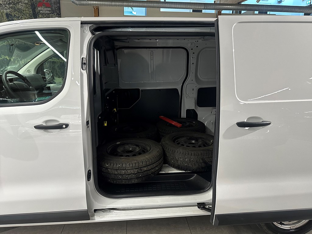 Bild på PRO L3 2.0 BHDi 145hk Aut - SKJUTDÖRR X2,DRAG, B-KAMERA