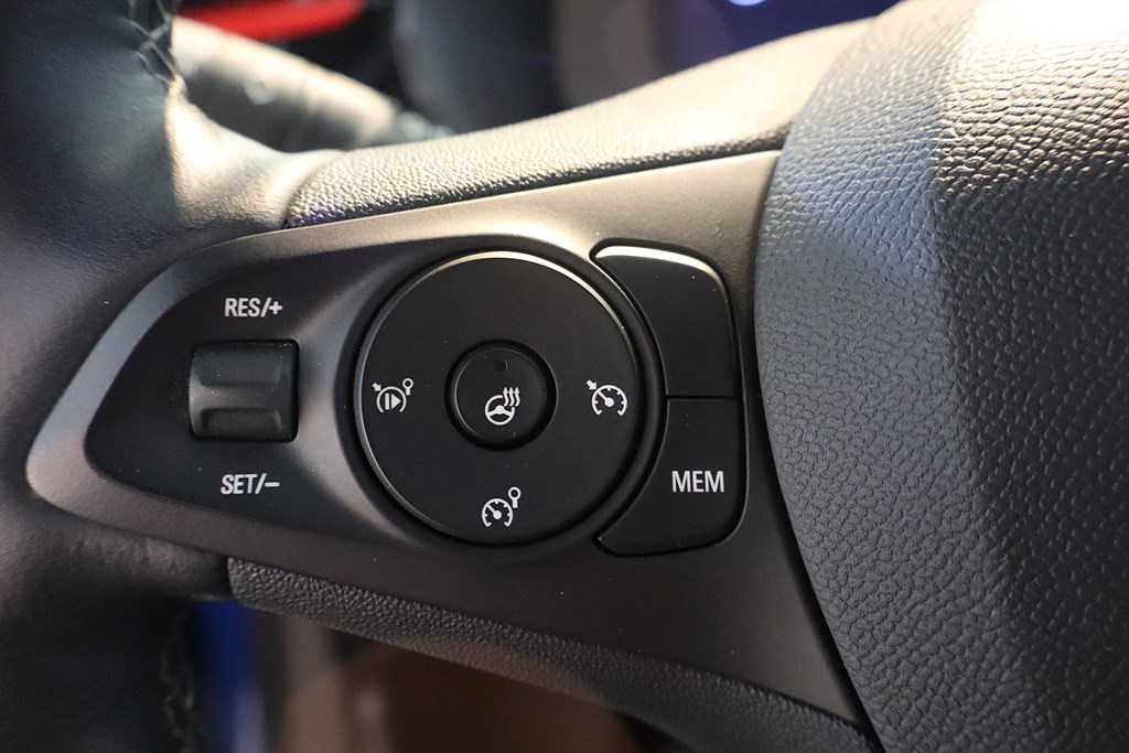 Bild på GSI 50kWh 136hk Aut - B-KAMERA,CARPLAY,RATTVÄRME