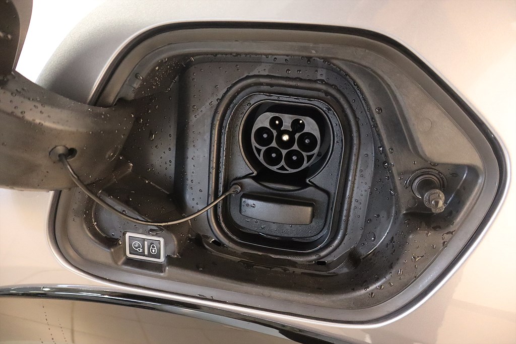 Bild på Active Pack 50kWh 136hk Aut - CARPLAY, BACKSENSORER