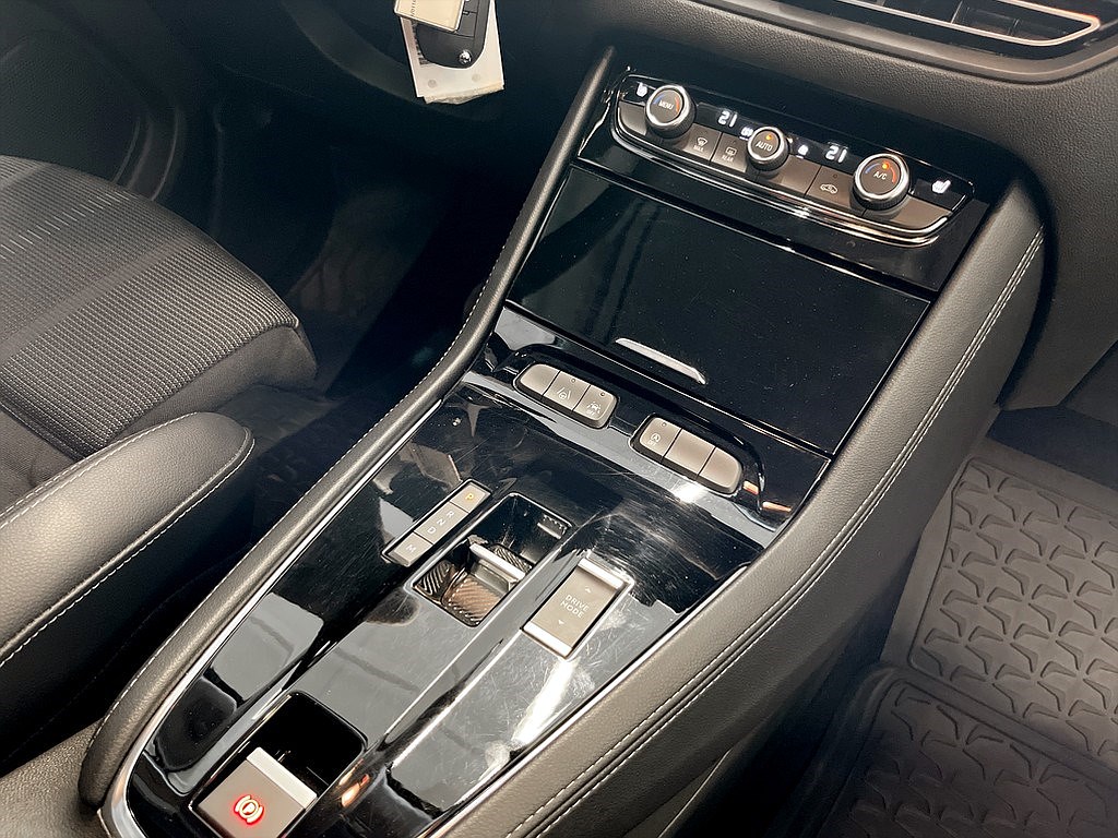 Bild på GS 1.2 PT 130hk Aut - B-KAMERA, CARPLAY