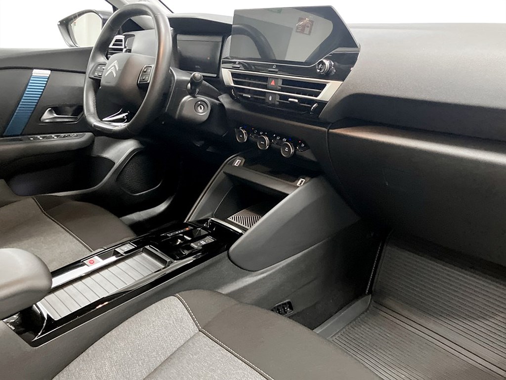 Bild på Feel 50kWh 136hk Aut - CARPLAY, NAVI