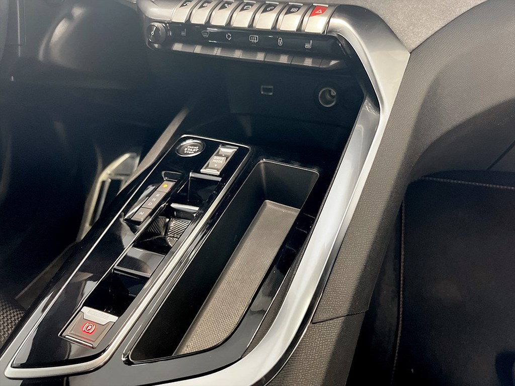 Bild på GT 1.2 PT 130hk Aut - B-KAMERA, CARPLAY