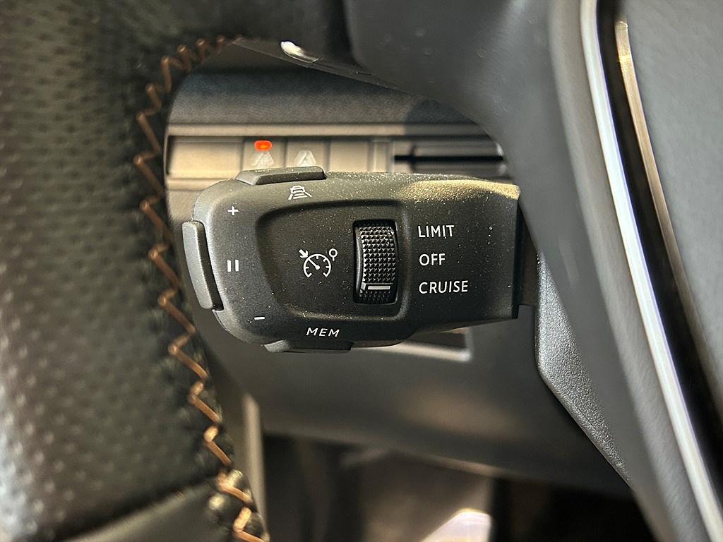 Bild på GT 1.2 PT 130hk Aut - 7-SITS, B-KAMERA, CARPLAY